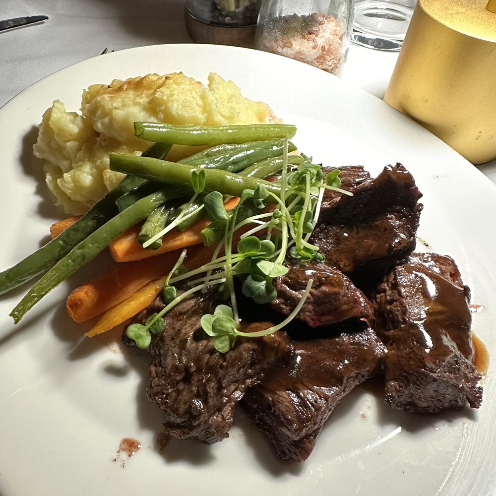 West Park Bistro - Soy Marinated Skirt Steak - American Near Me - San Carlos, California West Park Bistro - Soy Marinated Skirt Steak - American Near Me - San Carlos, California