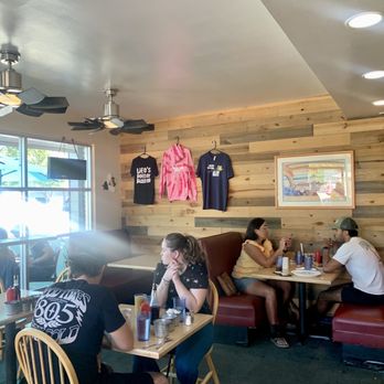 The Breakfast Buzz - Interior dining room. - Breakfast & Brunch Near Me - San Luis Obispo, California
