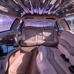 V I P Limousine service