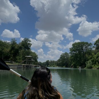 Outlaw River Rentals - Rafting/Kayaking Near Me - New Braunfels, Texas