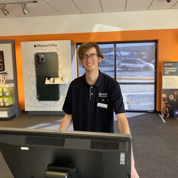 AT&T Store - Benjamin is great. Ask for him. - Mobile Phones Near Me - Orem, Utah