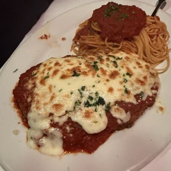 Trombino's Bistro Italiano - Chicken Parmigiano - Italian Near Me - Albuquerque, New Mexico