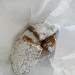Cafe Du Monde - Beignets