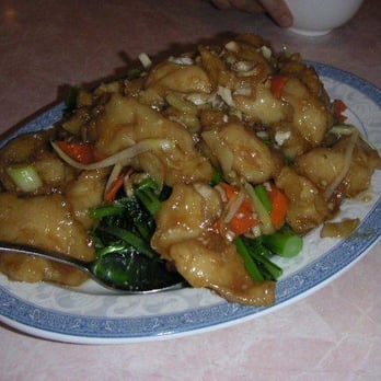 Lee Wing Wah Restaurant - Seasonal Vegetables Stirfied with Basa Fillet Pieces - Chinese Near Me - Chicago, Illinois Lee Wing Wah Restaurant - Seasonal Vegetables Stirfied with Basa Fillet Pieces - Chinese Near Me - Chicago, Illinois