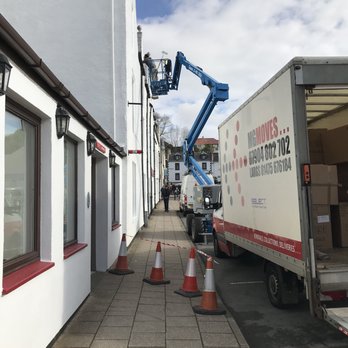 Royal Hotel - Continuous construction on the building throughout our stay. So much for a relaxing morning! - Hotels Near Me - Portree, HLD Royal Hotel - Continuous construction on the building throughout our stay. So much for a relaxing morning! - Hotels Near Me - Portree, HLD