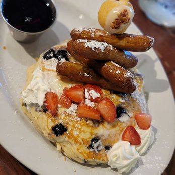 Bacon Street Diner - Sausage Pancake tower with blueberries - Breakfast & Brunch Near Me - Clearwater, Florida Bacon Street Diner - Sausage Pancake tower with blueberries - Breakfast & Brunch Near Me - Clearwater, Florida