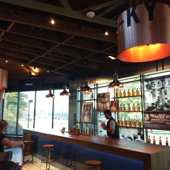Heaven Hill Bourbon Experience - Tours Near Me - Bardstown, Kentucky