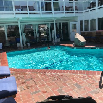Capri Laguna - Clean pool, warm temperature, and great vibes. - Hotels Near Me - Laguna Beach, California Capri Laguna - Clean pool, warm temperature, and great vibes. - Hotels Near Me - Laguna Beach, California