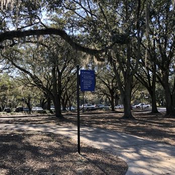 Loch Haven Park - Parks Near Me - Orlando, Florida