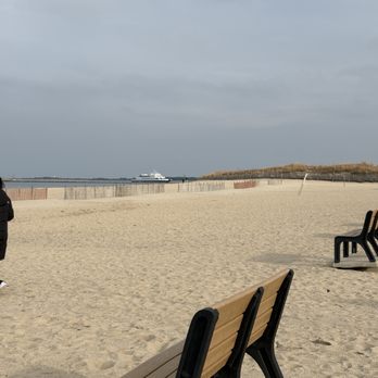 Lewes Beach - Open and calm beach. - Beaches Near Me - Lewes, Delaware Lewes Beach - Open and calm beach. - Beaches Near Me - Lewes, Delaware