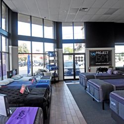 Mattress Firm Western