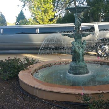Avi Limo - Silver H2 Hummer Limo on the way to a Red Rocks concert - Limos Near Me - Denver, Colorado