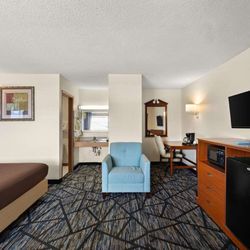 Americas Best Value Inn Celina - OH KingSuite