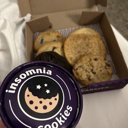 Cookies with ice cream YUM Cookies with ice cream YUM