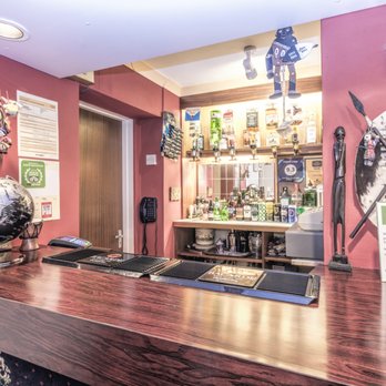 Lindum Lodge - bar - Bed & Breakfast Near Me - Torquay, DEV Lindum Lodge - bar - Bed & Breakfast Near Me - Torquay, DEV