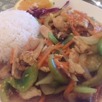 Amazing Thailand - garlic chicken lunch special - Thai Near Me - King, North Carolina Amazing Thailand - garlic chicken lunch special - Thai Near Me - King, North Carolina