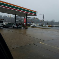 7-Eleven - Gas pumps
