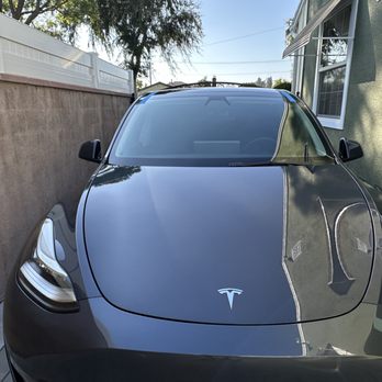 Pete's Auto Glass Center - 2021 Tesla Model Y New Front Windshield - Auto Glass Services Near Me - Whittier, California Pete's Auto Glass Center - 2021 Tesla Model Y New Front Windshield - Auto Glass Services Near Me - Whittier, California