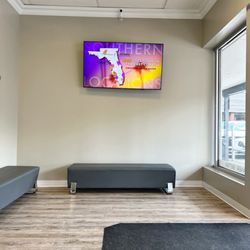 Zoom Tan - Tanning Salon - Our sitting area in the front lobby