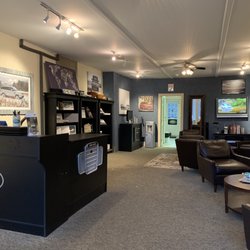 Land-Rover Driving School & Gear Store - Office interior