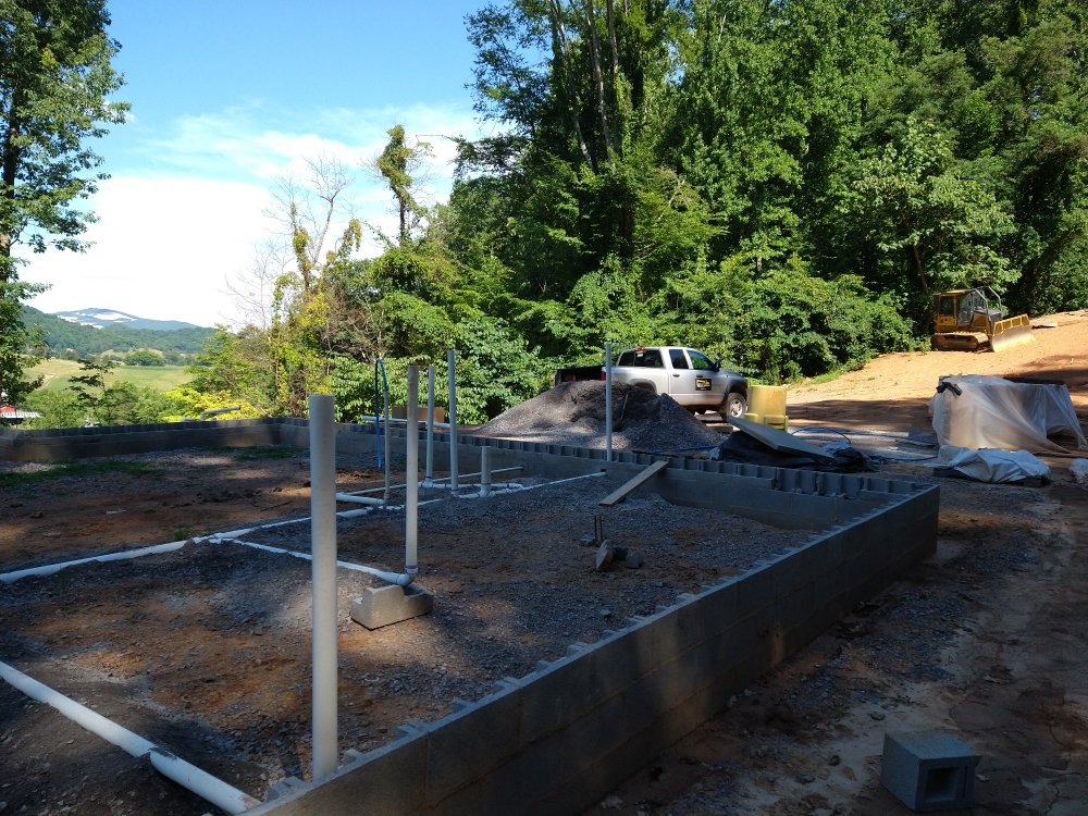 Slide of Lindsay's Excavation and Plumbing