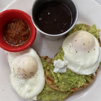 Que Huevos - Avocado toast! - Breakfast & Brunch Near Me - Playa del Carmen, ROO Que Huevos - Avocado toast! - Breakfast & Brunch Near Me - Playa del Carmen, ROO
