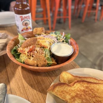 Del's Hideout - Side Salad and Texas Toast - Barbeque Near Me - San Diego, California Del's Hideout - Side Salad and Texas Toast - Barbeque Near Me - San Diego, California