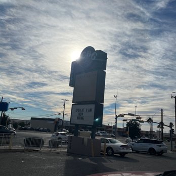 Rockin' Cigar Bar & Grill - parking lot - Sports Bars Near Me - El Paso, Texas Rockin' Cigar Bar & Grill - parking lot - Sports Bars Near Me - El Paso, Texas