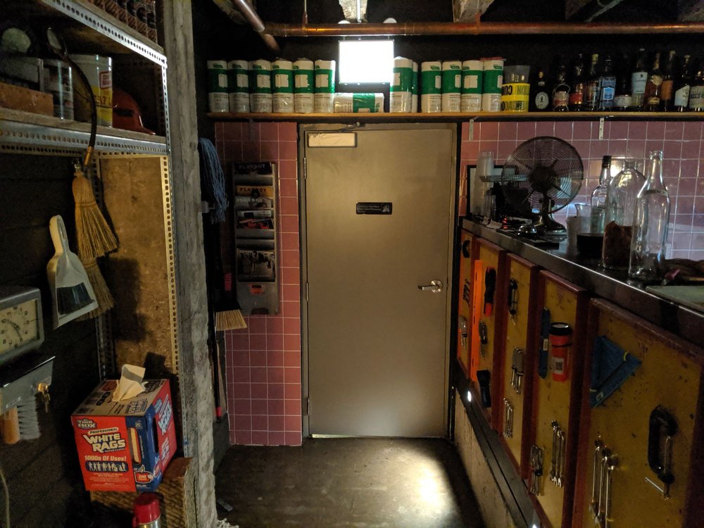 Janitor Closet Dandk Organizer