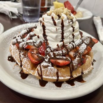 Eggs 'n Things Ala Moana - Nutella, Strawberry Mochi Waffle - Breakfast & Brunch Near Me - Honolulu, Hawaii Eggs 'n Things Ala Moana - Nutella, Strawberry Mochi Waffle - Breakfast & Brunch Near Me - Honolulu, Hawaii