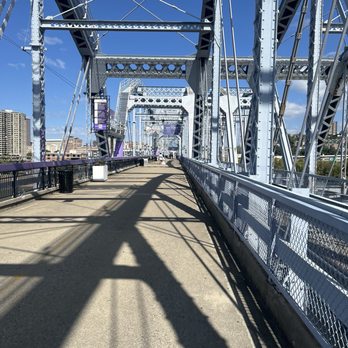 Purple People Bridge - Landmarks & Historical Buildings Near Me - Newport, Kentucky