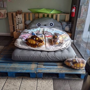 Roasting Water - Bed at the near corner - Bubble Tea Near Me - Long Beach, California Roasting Water - Bed at the near corner - Bubble Tea Near Me - Long Beach, California