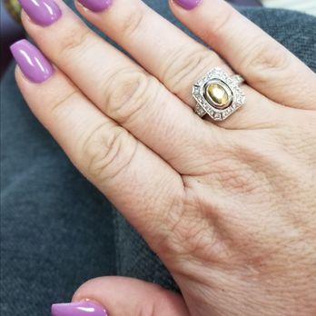 Hollywood Nails - Nail Salons Near Me - Pleasant Hill, California