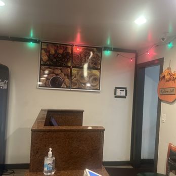 Magoo's Pizza - the front desk of the restaurant - Pizza Near Me - Campbell, California Magoo's Pizza - the front desk of the restaurant - Pizza Near Me - Campbell, California