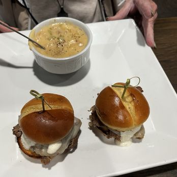 1818 Chophouse - Prime rib sliders and clam chowder - Seafood Near Me - Edwardsville, Illinois