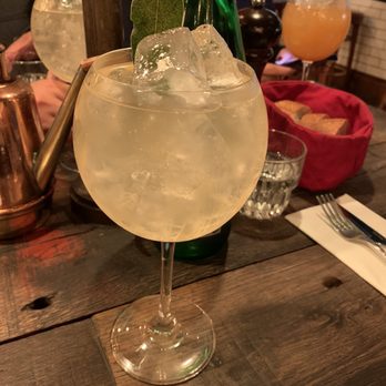 Pizzeria Popolare - Peach Bellini - Pizza Near Me - Paris, 75 Pizzeria Popolare - Peach Bellini - Pizza Near Me - Paris, 75