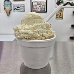 Walnut ice cream Walnut ice cream