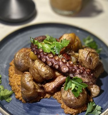 MIA’S - Updated January 2026 - 185 Photos & 67 Reviews - 243 North