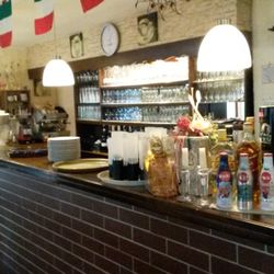 Taormina Restaurant & Pizzeria - Blickrichtung Theke