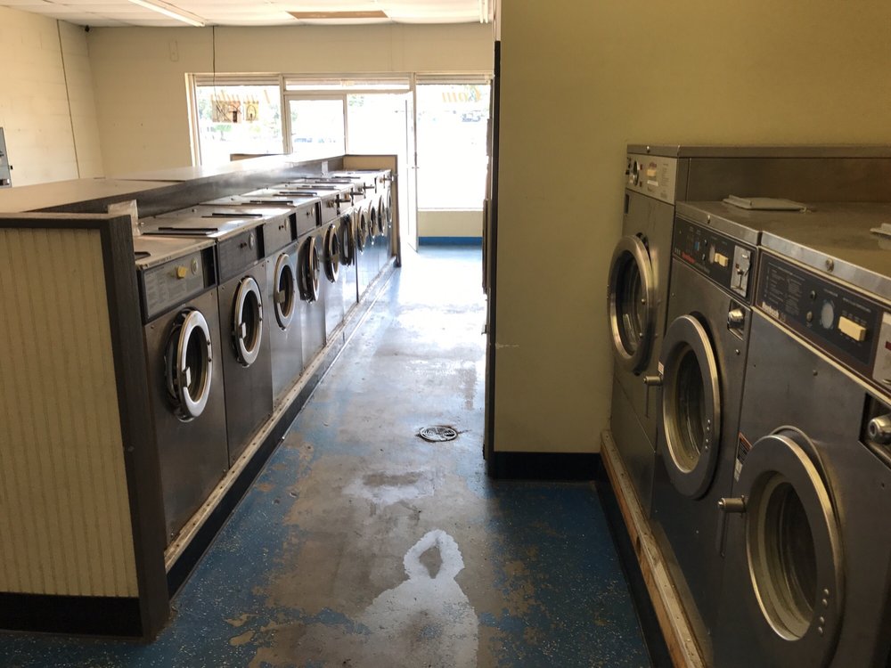 SUDSRUS LAUNDROMAT Updated October 2024 10 Photos 1113 Oakland Ave, Florence, South