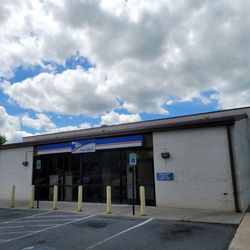 US Post Office - Front view from the outside - May 2025