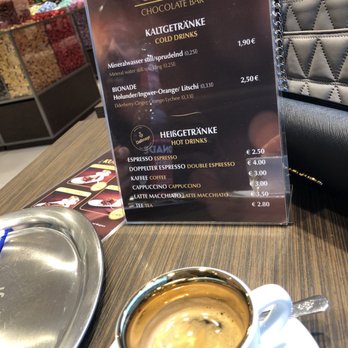 Boutique Lindt - Chocolatiers & Shops Near Me - Roppenheim, 67