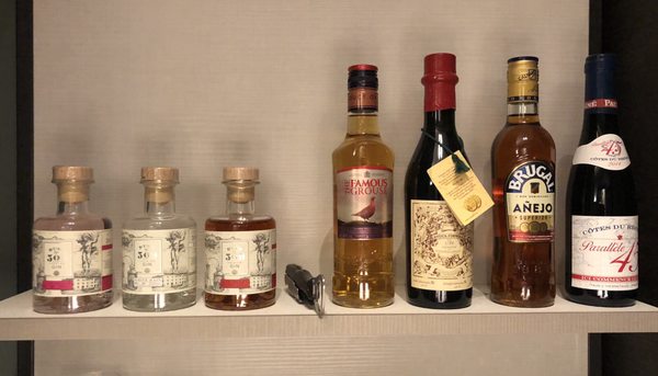 U Eat & Sleep Antwerp by null