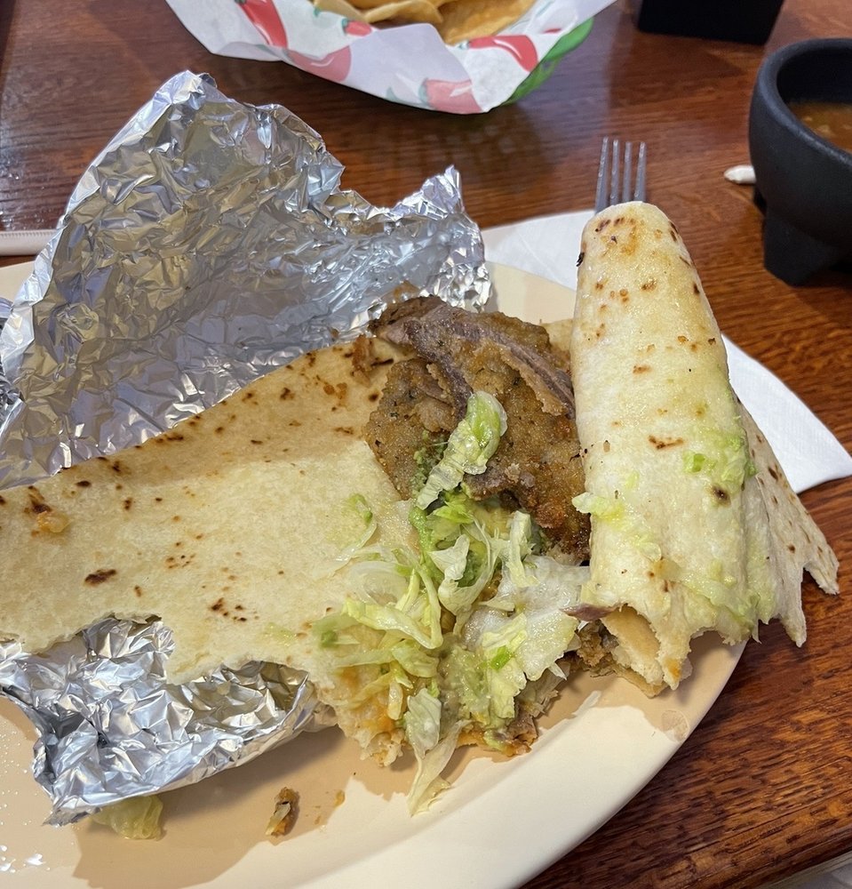 RAFA’S BURRITOS 53 Photos & 66 Reviews 1831 Montana Ave, El Paso