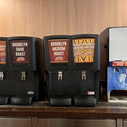 Brooklyn Bagel LAX - Iced coffee options