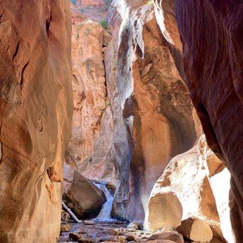 Kanarra Falls - Slot canyon - Hiking Near Me
