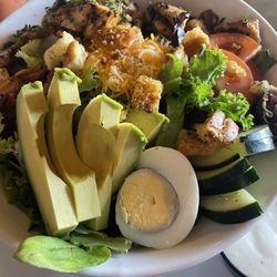 Indian Peaks Marina Restaurant & Bar - Cajun Cobb served with, what I think was homemade, Ranch. 10/10!!!