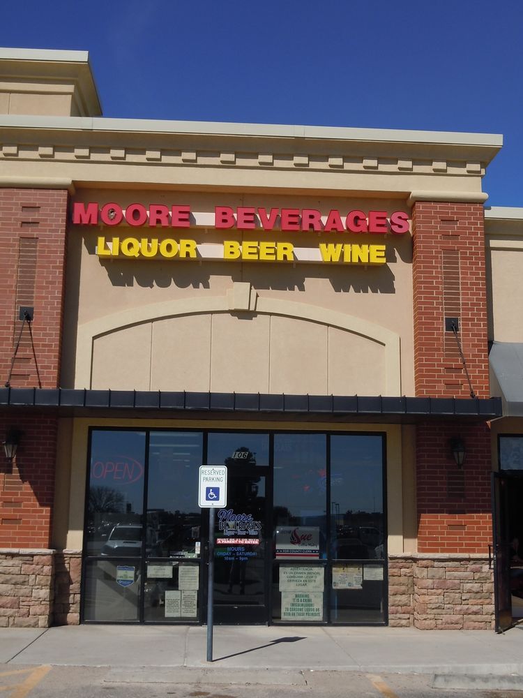 Moore Beverages Logo