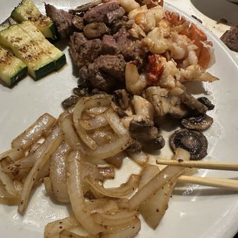 Benihana - San Diego - Hibachi Supreme: 8 oz tenderloin and lobster - Sushi Bars Near Me - San Diego, California