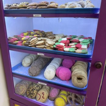 Alebrijes Bakery - Good assortment - Bakeries Near Me - Rancho Cucamonga, California